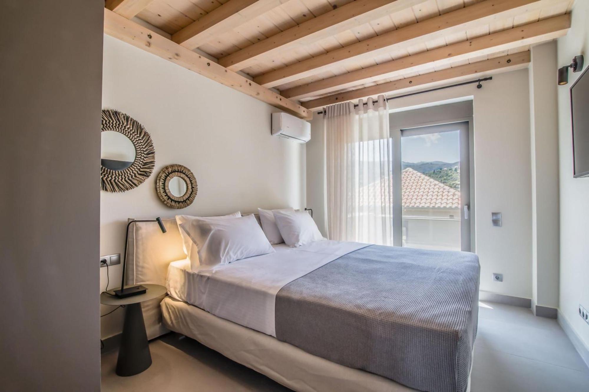 Blue Symphony Suites Apartments Νικιάνα Εξωτερικό φωτογραφία