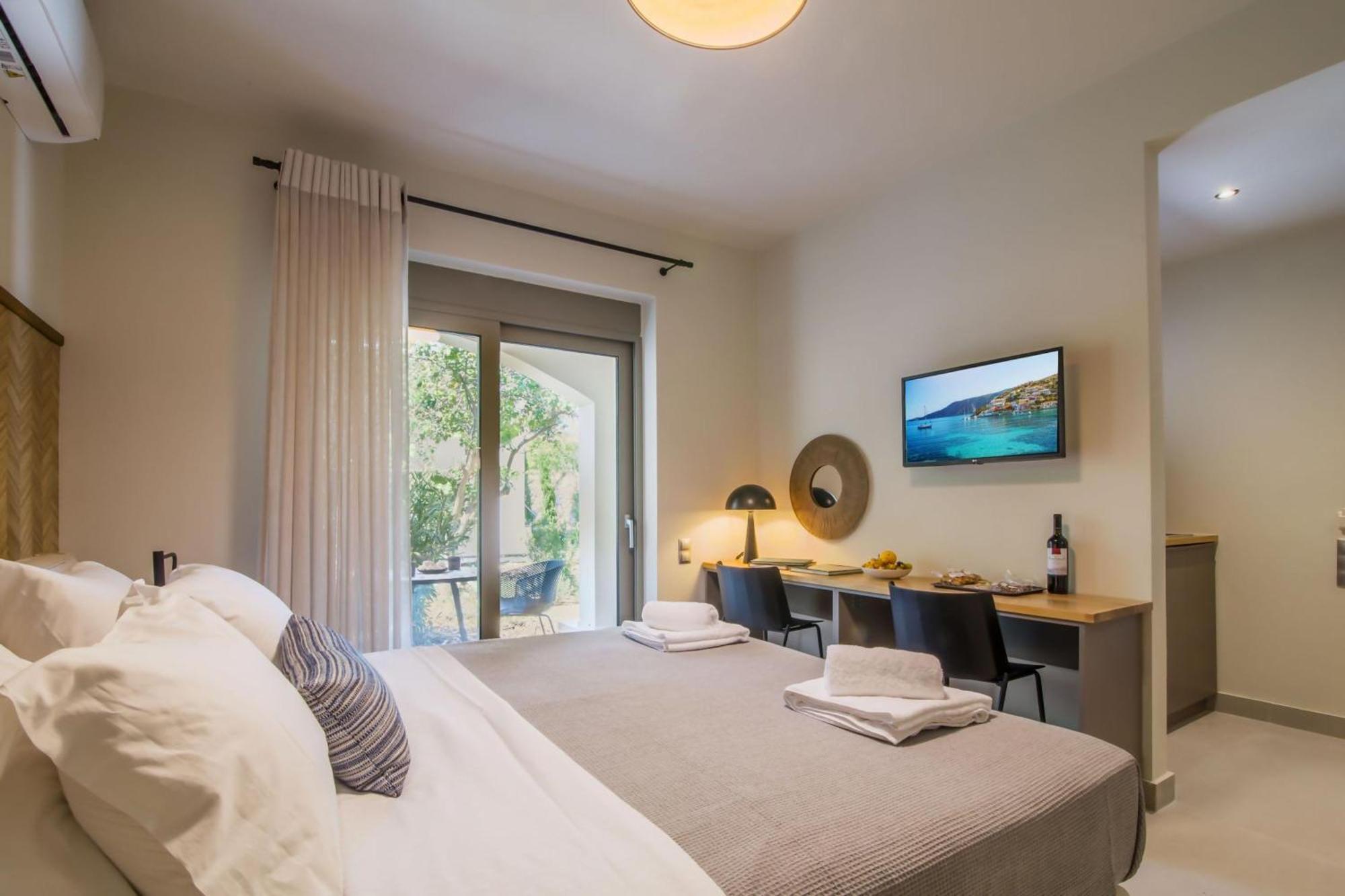 Blue Symphony Suites Apartments Νικιάνα Εξωτερικό φωτογραφία