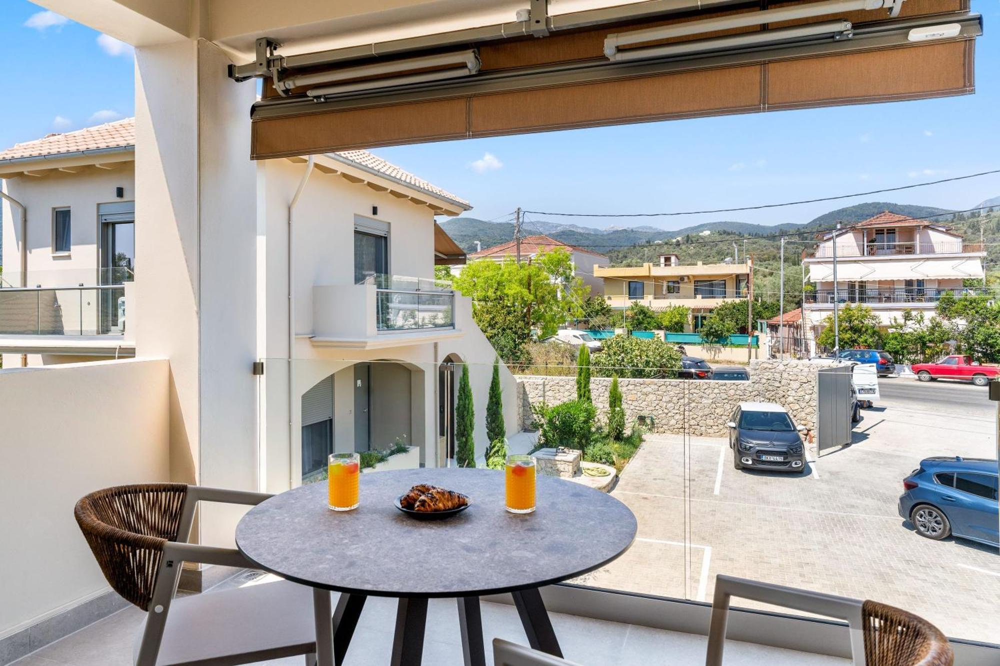 Blue Symphony Suites Apartments Νικιάνα Εξωτερικό φωτογραφία