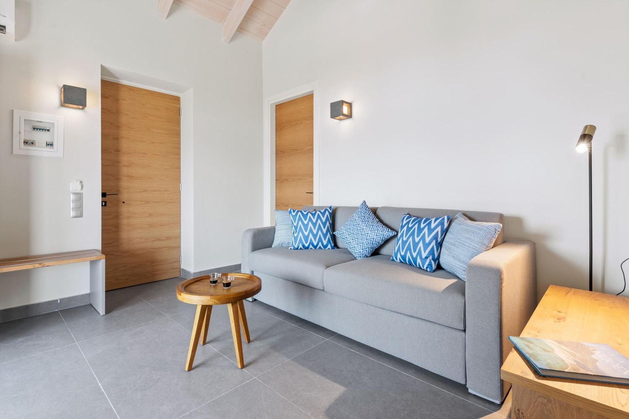 Blue Symphony Suites Apartments Νικιάνα Εξωτερικό φωτογραφία