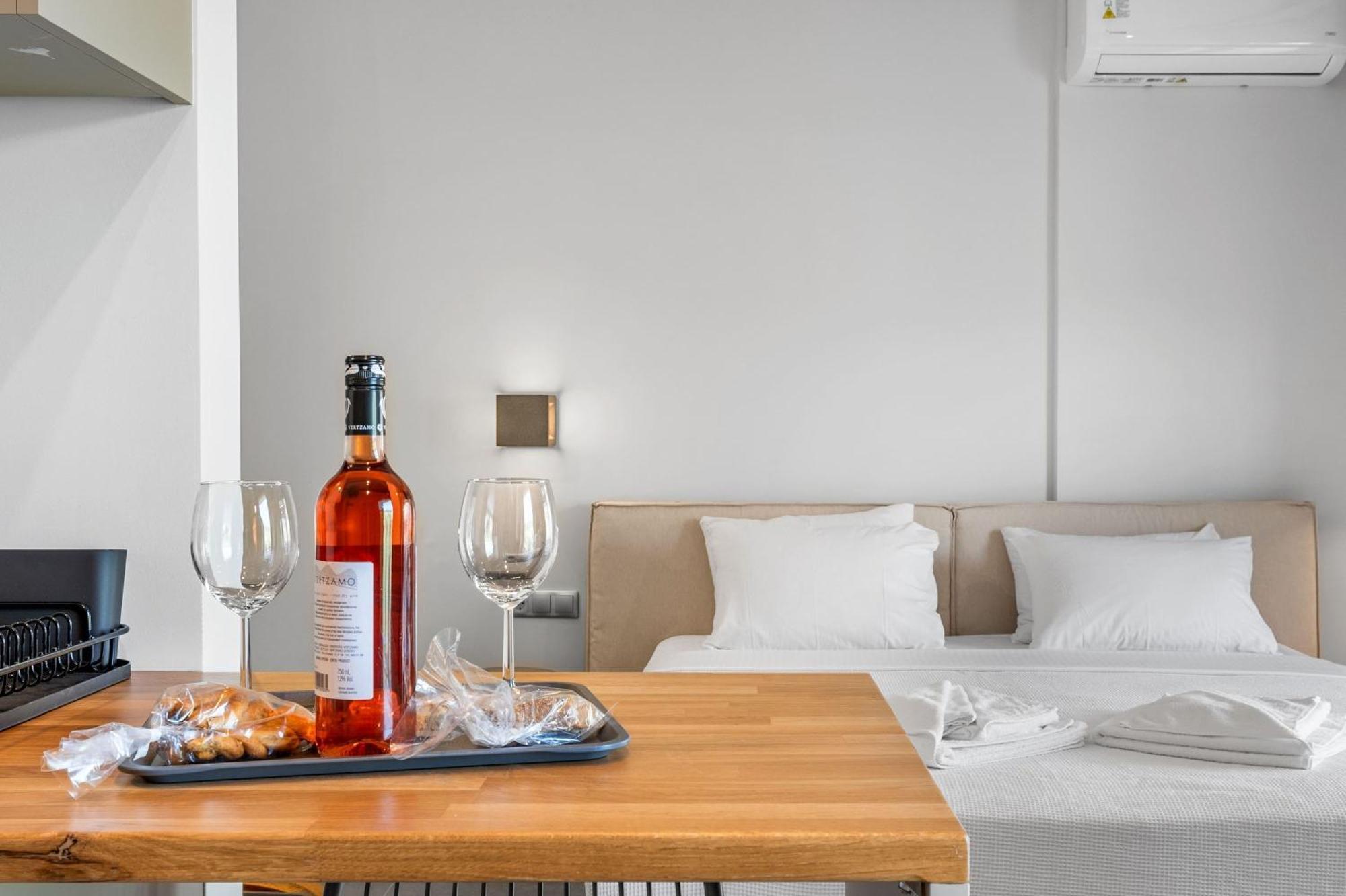 Blue Symphony Suites Apartments Νικιάνα Εξωτερικό φωτογραφία