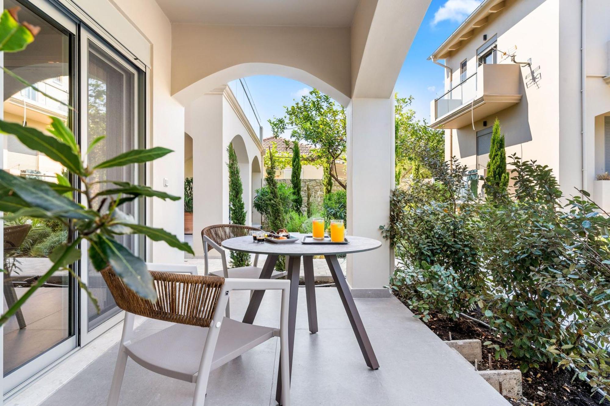 Blue Symphony Suites Apartments Νικιάνα Εξωτερικό φωτογραφία