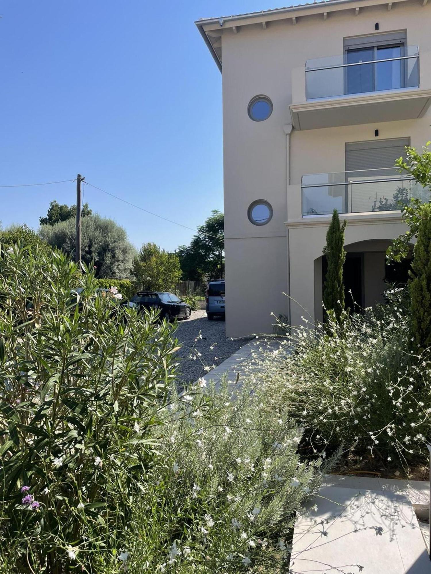 Blue Symphony Suites Apartments Νικιάνα Εξωτερικό φωτογραφία
